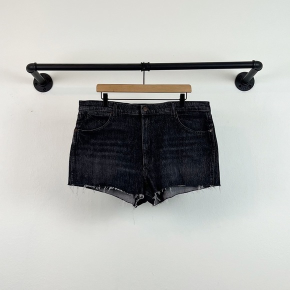 NWT Wrangler Festival High Waisted Cutoff Denim Shorts In Granite - Picture 6 of 11